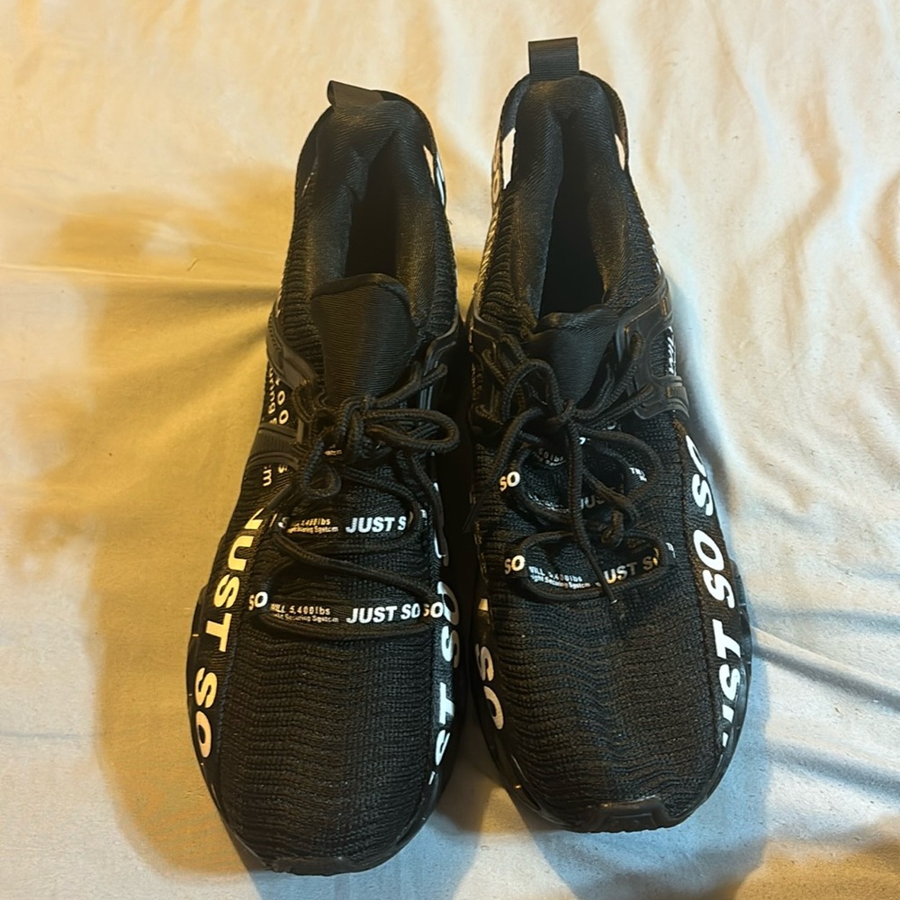 Shoe